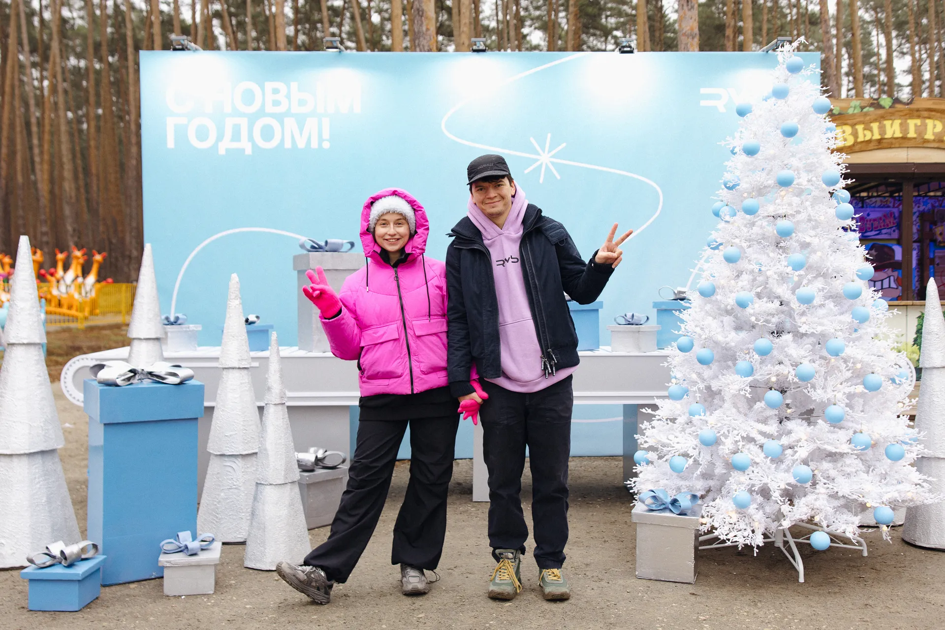 Фабрика Нового года для RWB